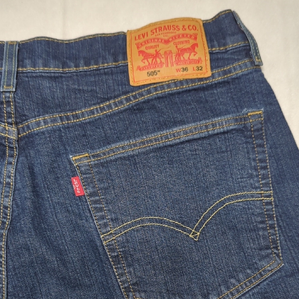 Levi's‎ 505 Men's Classic Straight Leg Jeans Dark Wash Size 36